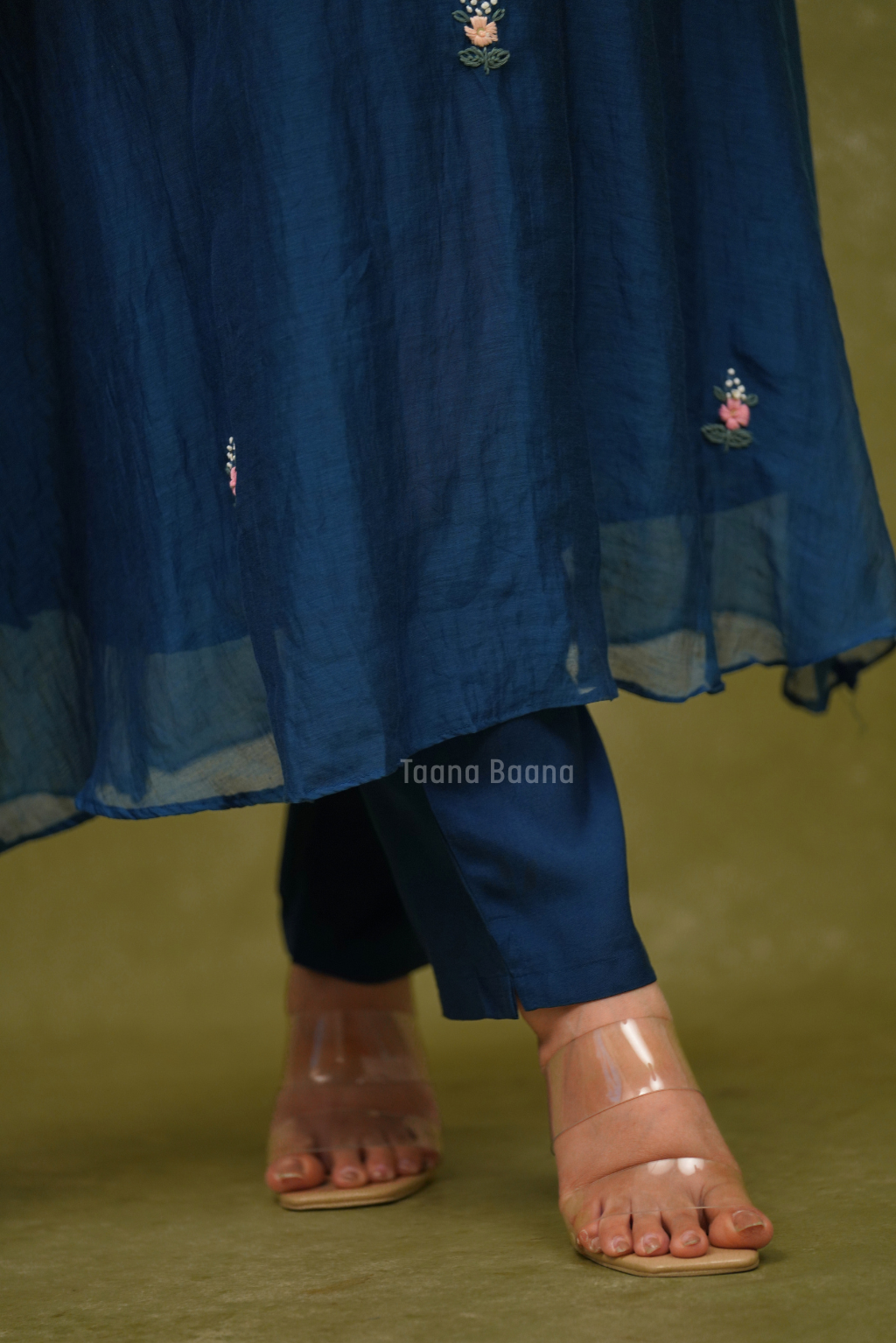 Dupatta Pant Set