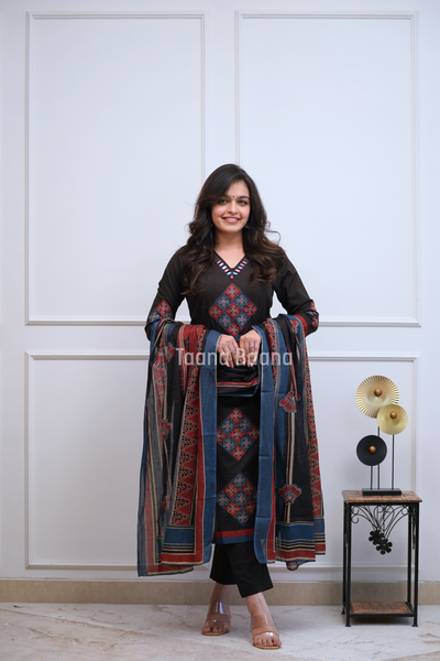 Dupatta Pant Sets
