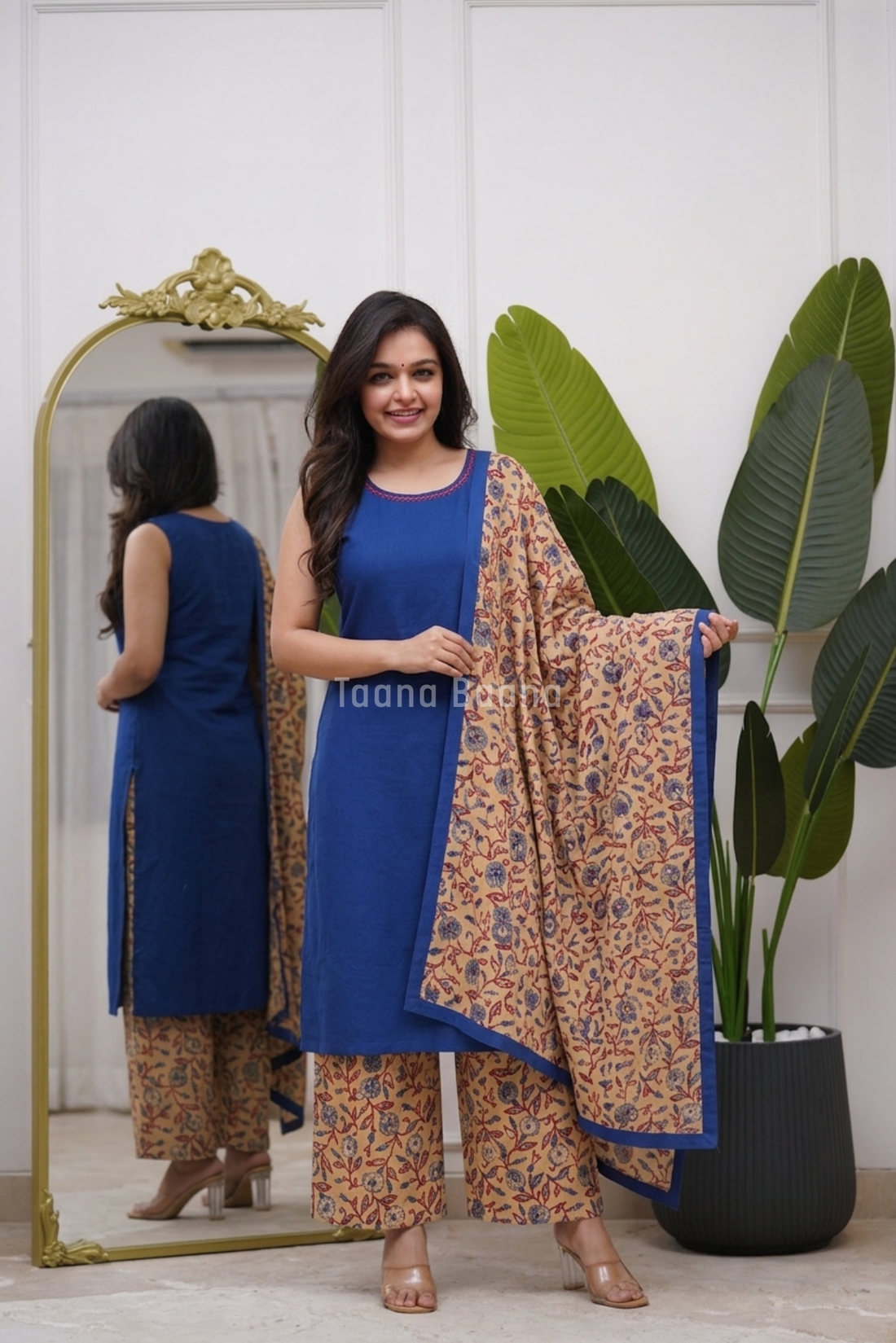 Sleeveless Dupatta Pant Sets