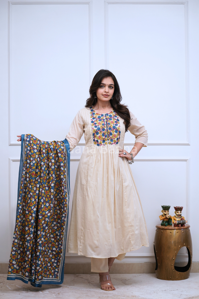 Dupatta Pant Set