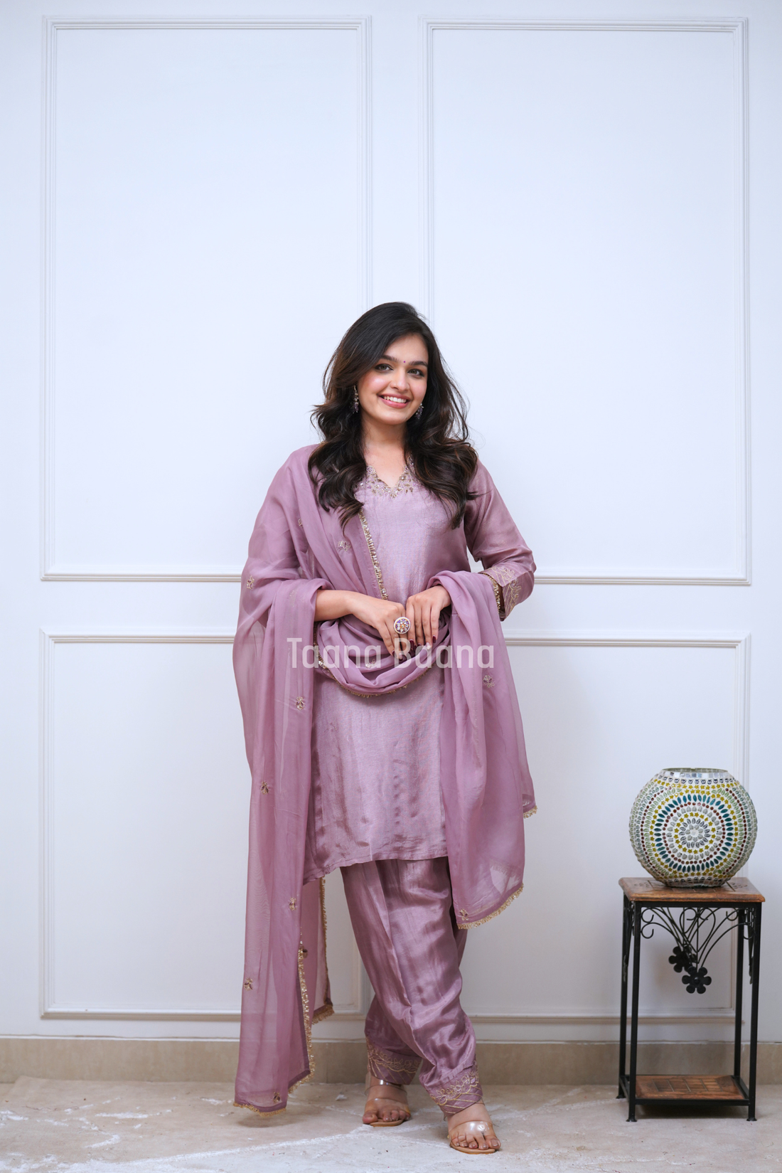 Dupatta Salwar suit
