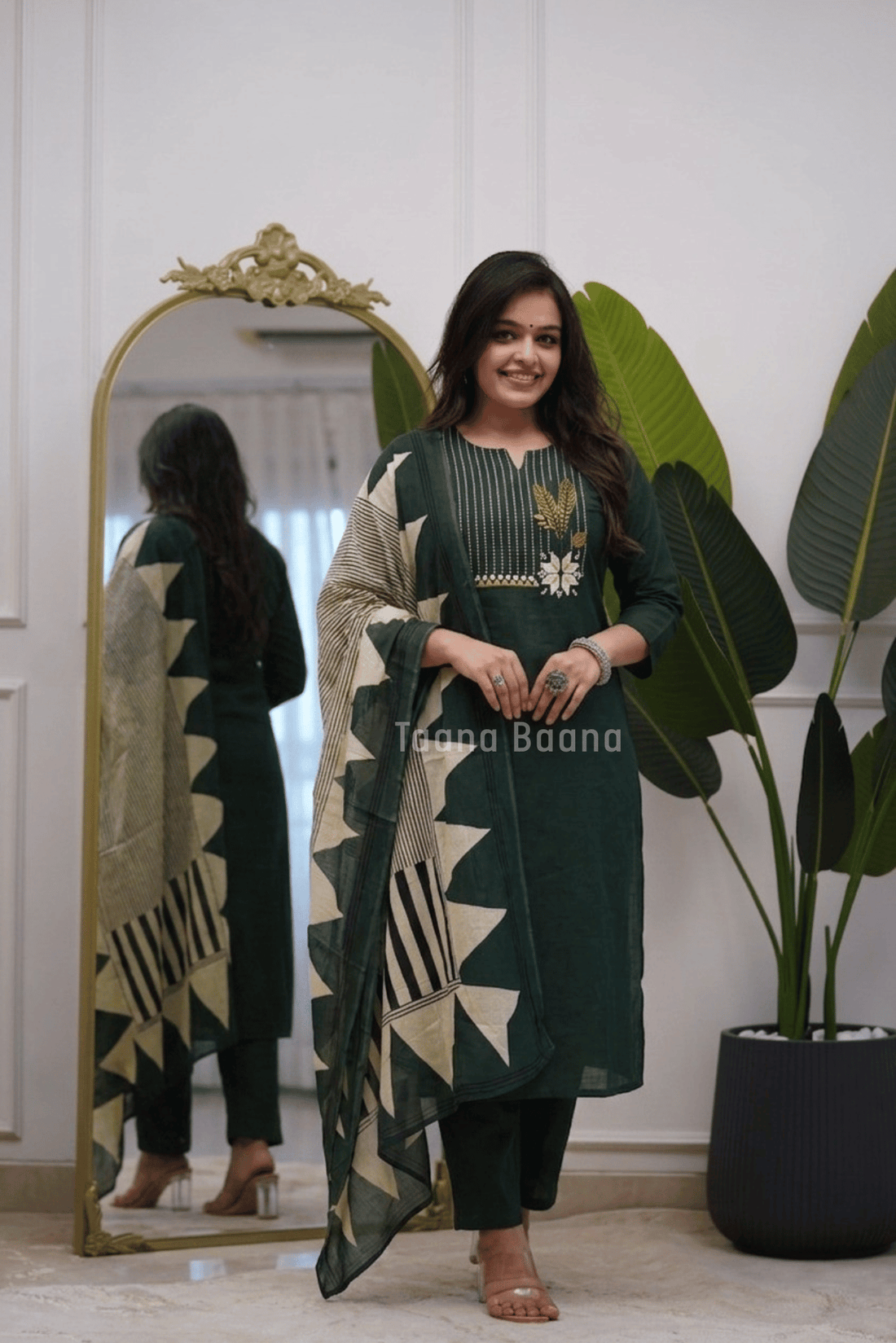 Dupatta Pant Set