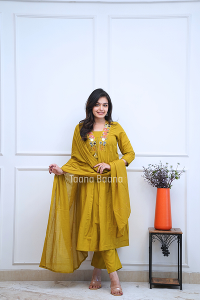 Dupatta Pant Set