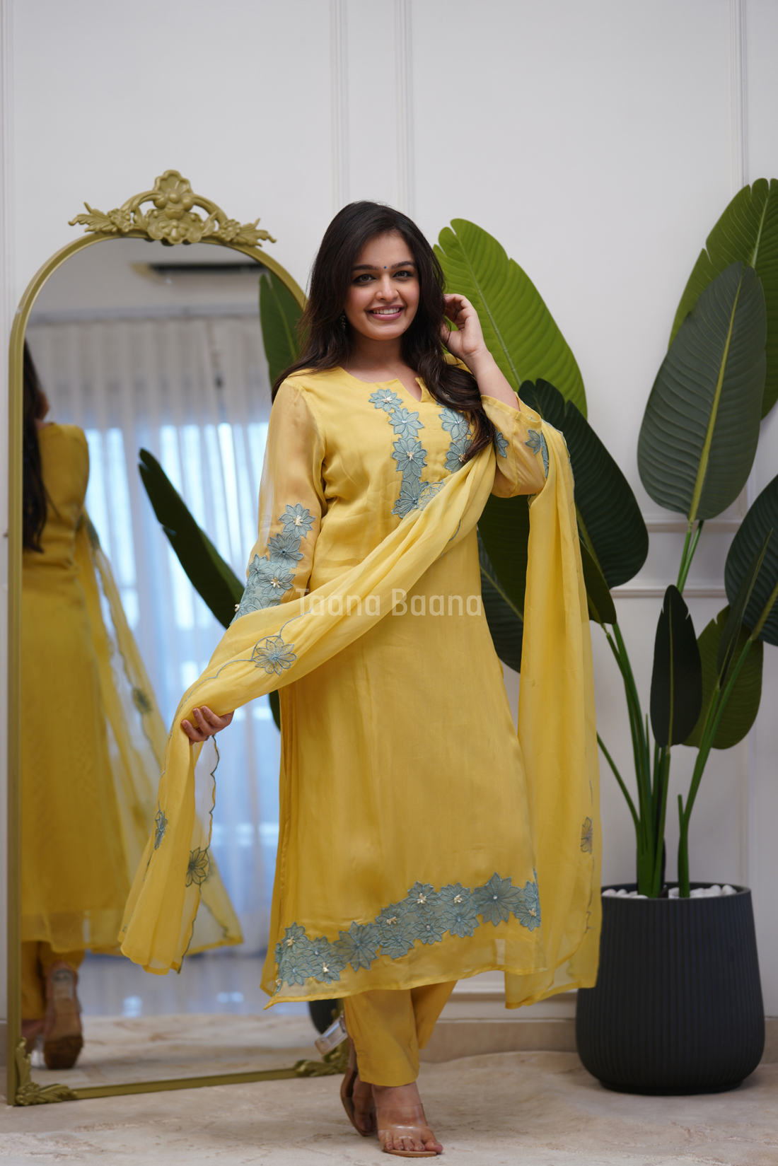 Dupatta Pant Set