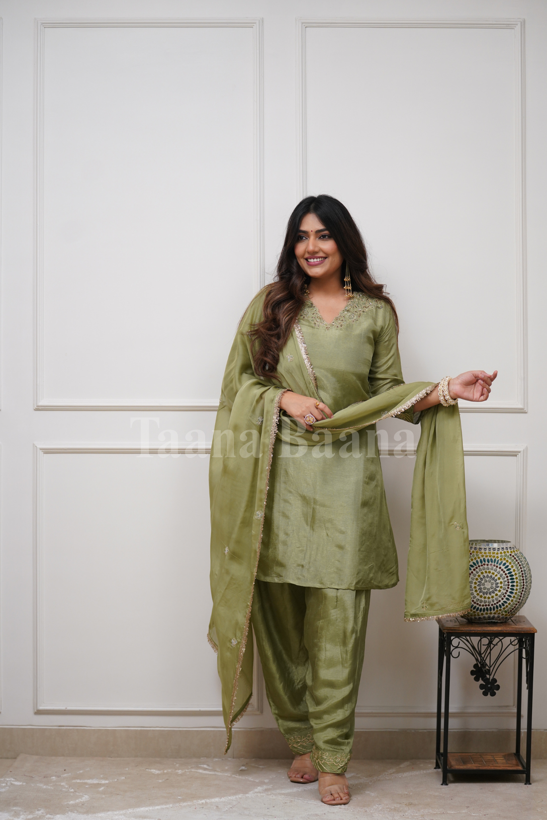 Dupatta Salwar suit