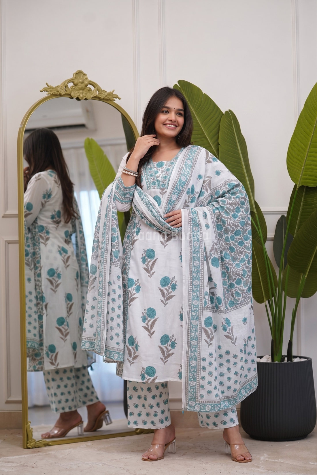 Dupatta Pant Set