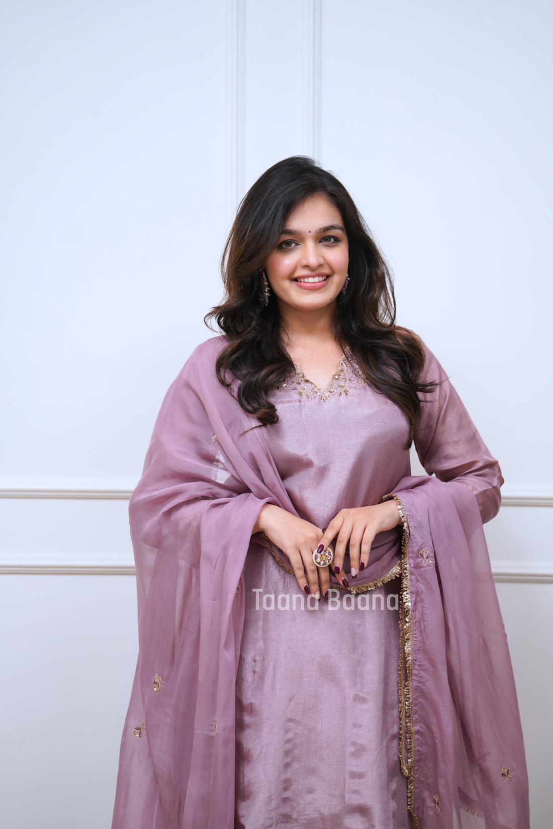 Dupatta Salwar suit
