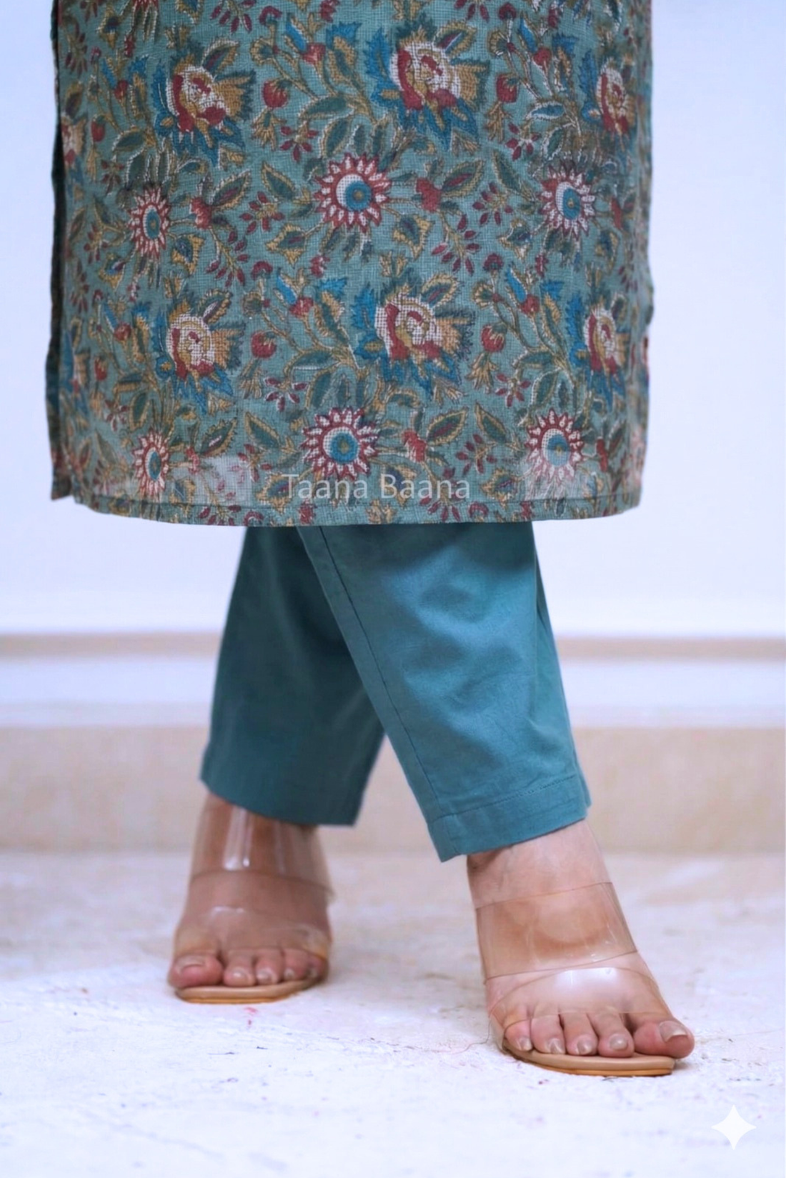 Dupatta Pant Set