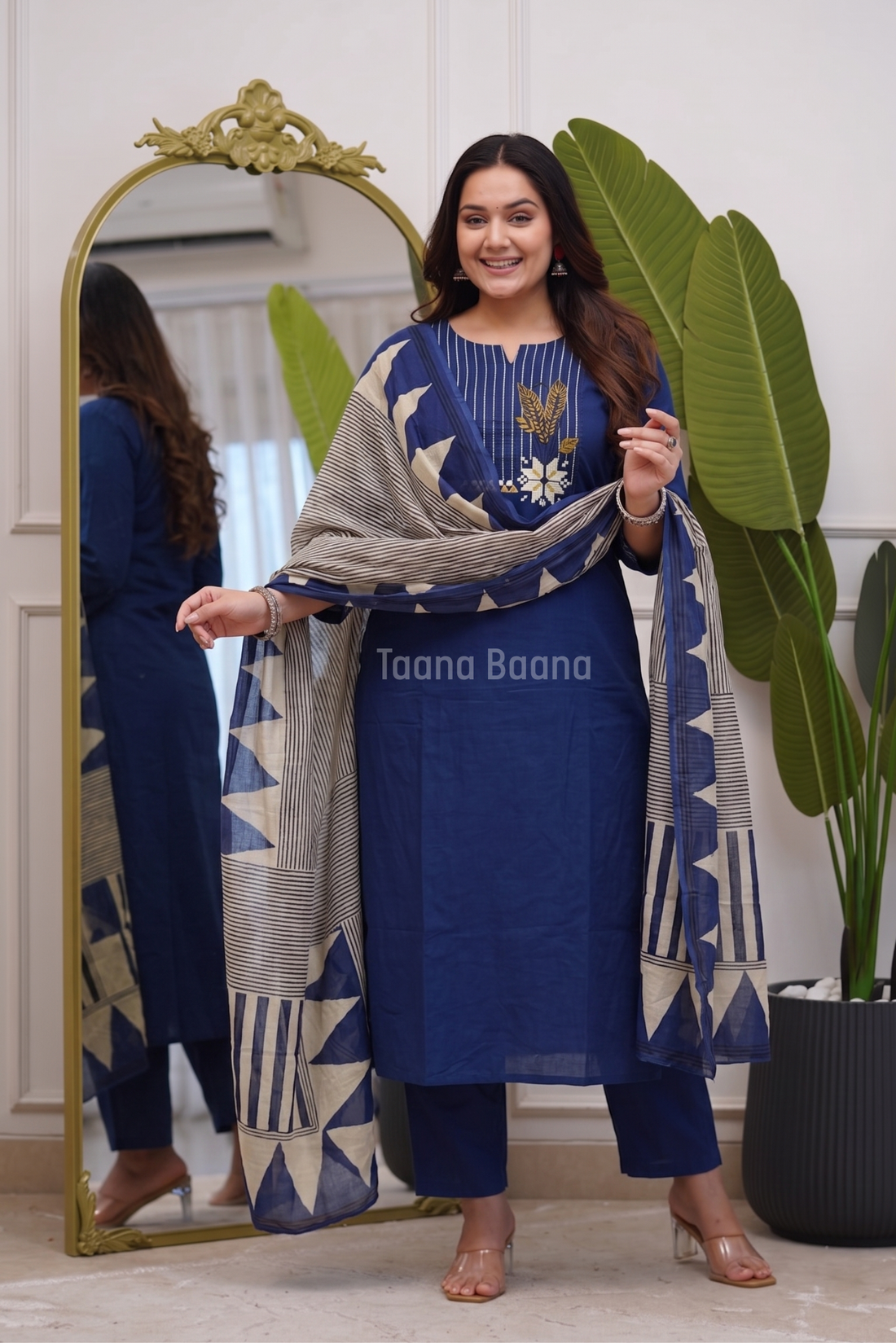Dupatta Pant Set