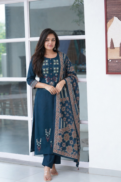 Dupatta Pant Set