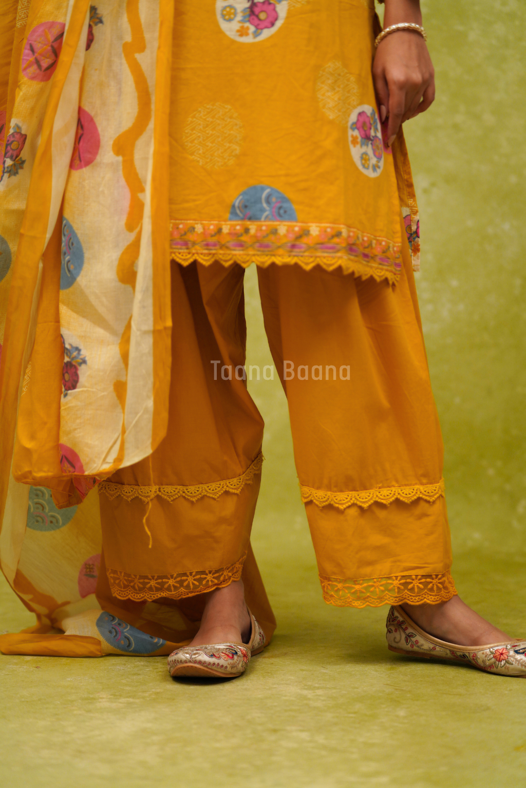 Dupatta Pant Set