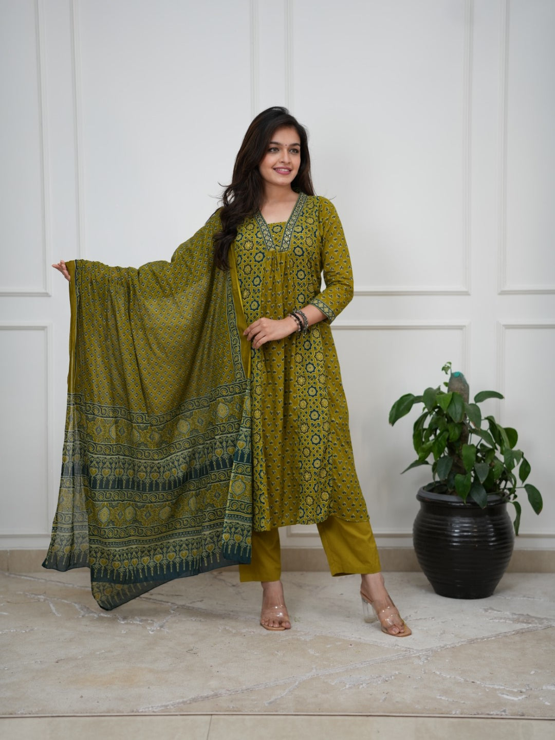 Dupatta Pant Set