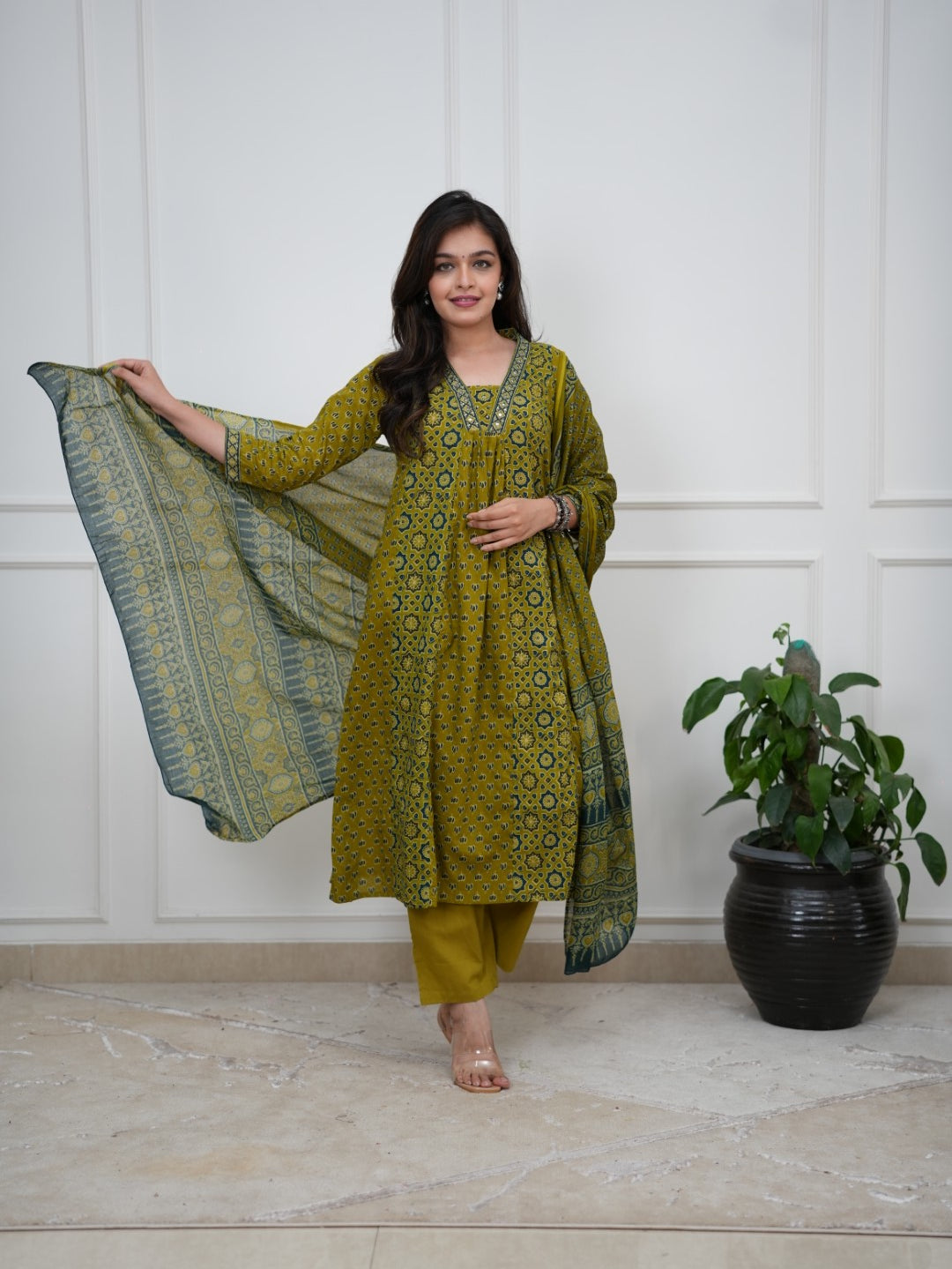 Dupatta Pant Set