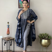 Dupatta Pant Set