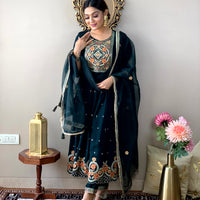 Dupatta Pant Set