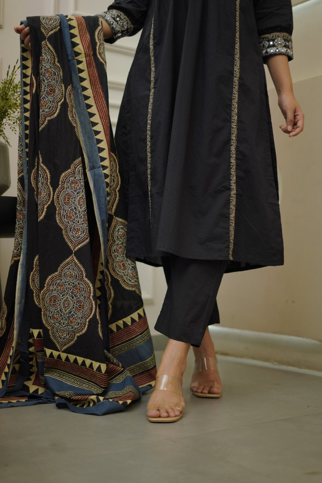 Dupatta Pant Set