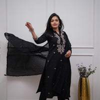 Dupatta Pant Set