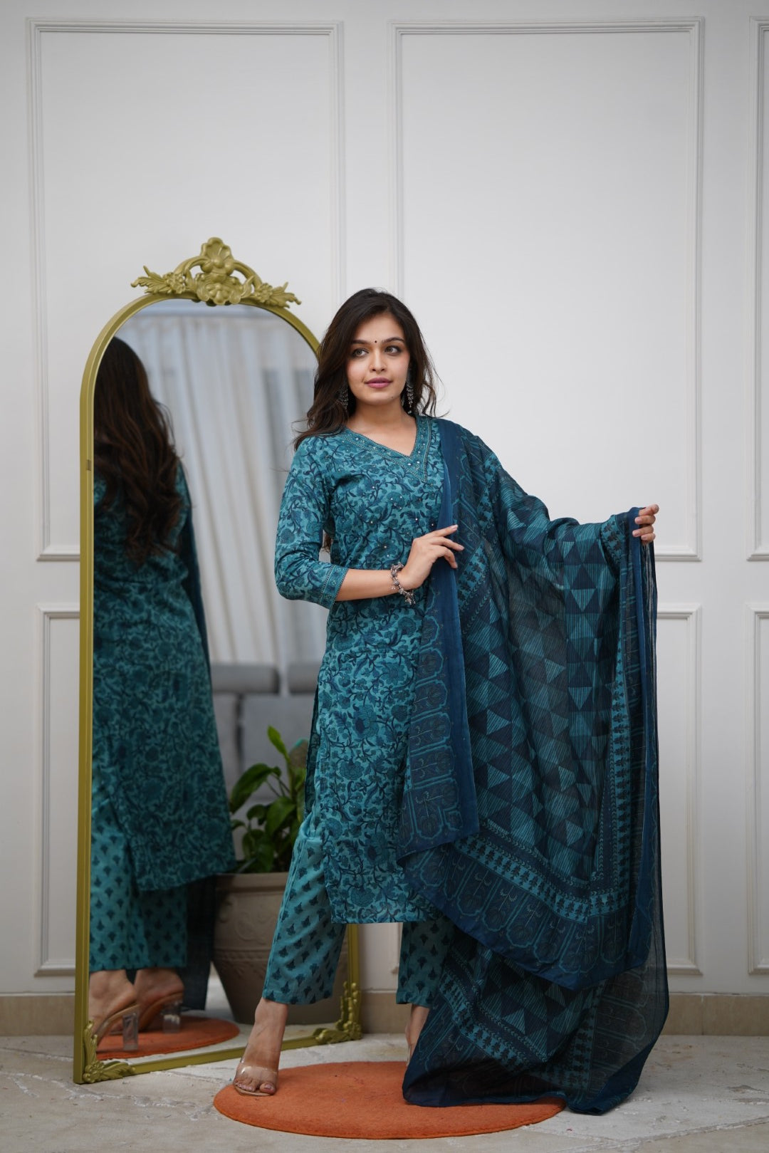 Dupatta Pant Set
