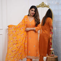 Dupatta Pant Set