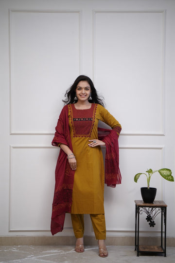 Duppata Pant Set