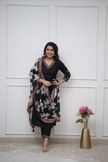 Dupatta Pant Set