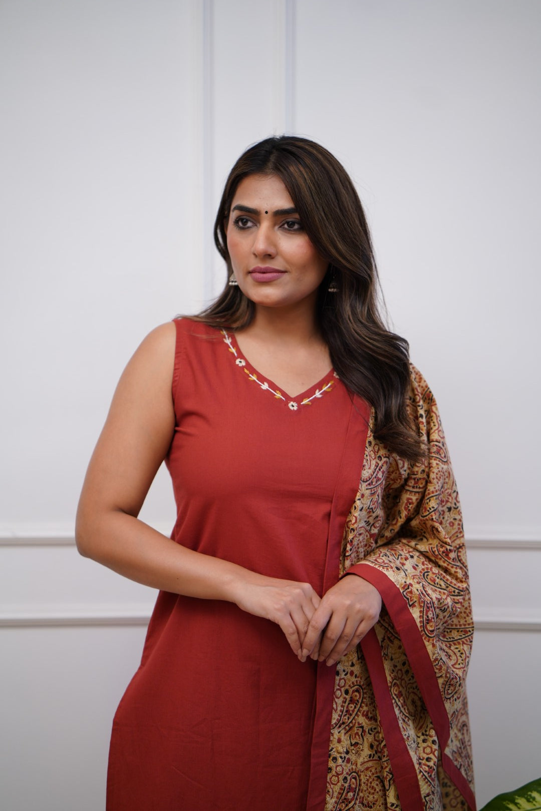 Sleveless Dress