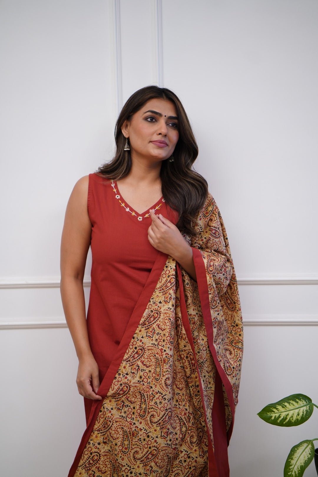 Sleveless Dress