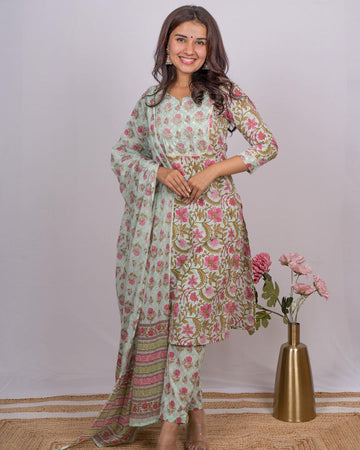 Dupatta Pant Set